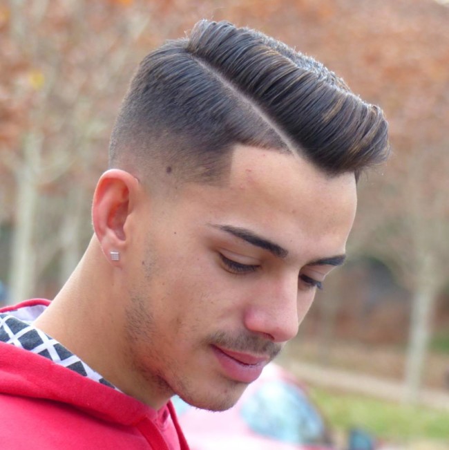 Side Part Comb Over + Mid Skin Fade - Men's Haircuts