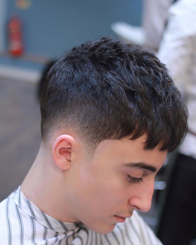 Textured Crop + Low Fade - Men's haircut 