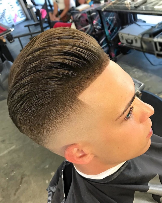 Pompadour Fade - Men's Haircuts