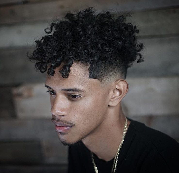 Curly Crop + Low skin Fade - Men's Haircuts