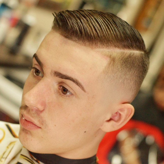 Comb Over + Side Part + Mid skin fade - Men's Haircuts